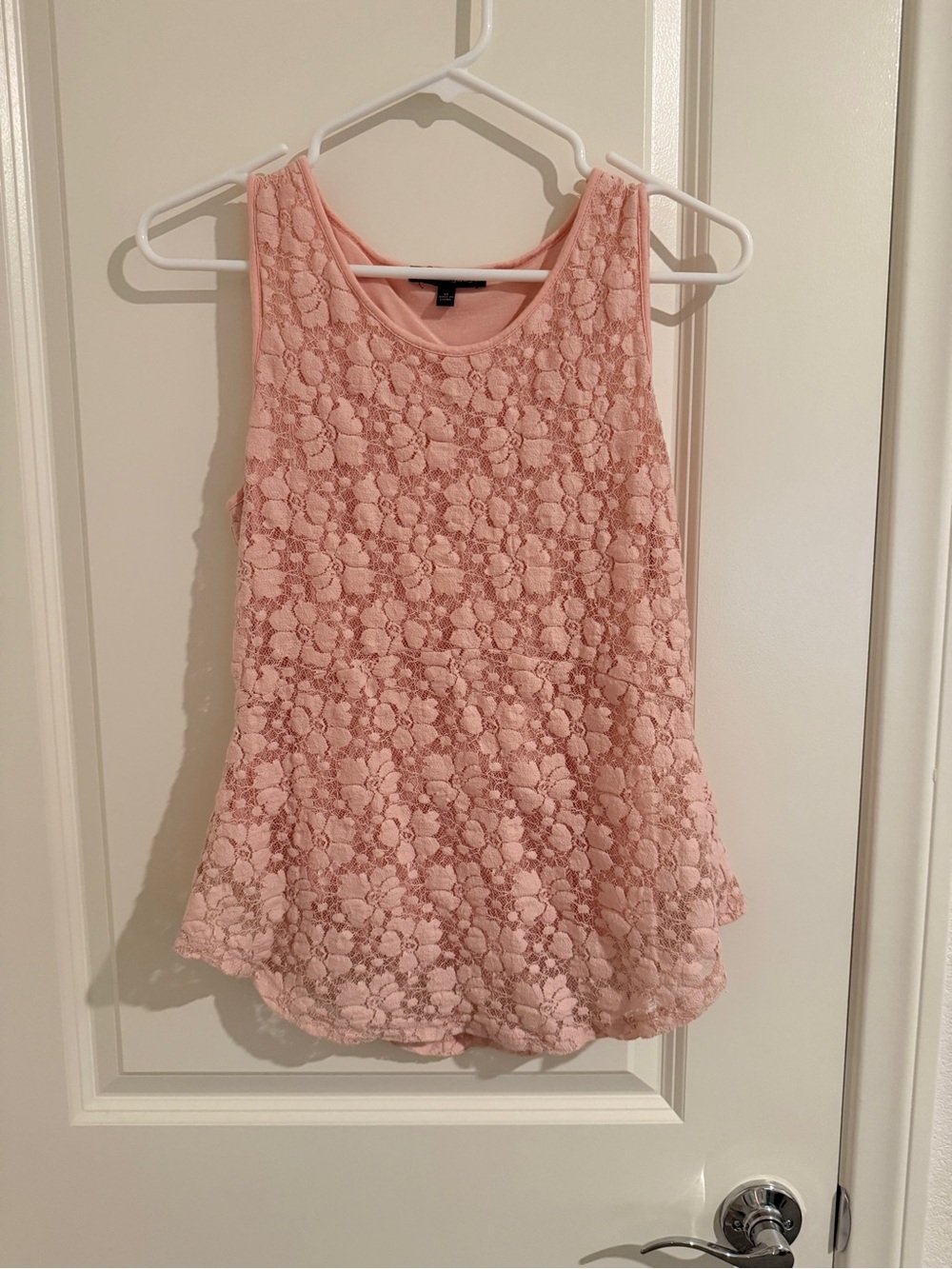 Cable & Gauge Women’s Lace Pink Peplum Top Size Medium